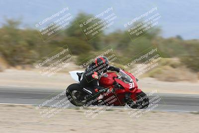 media/Nov-15-2025-Race Pace (Sat) [[8de605a2d8]]/Verified Riders/Turn 8 Inside (935am)/